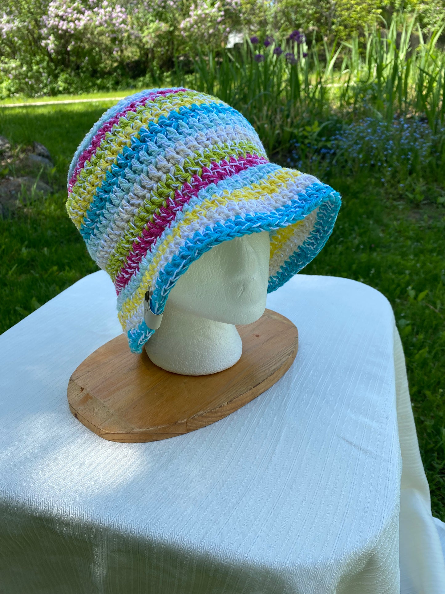 Adult Crochet Bucket Hat - Pastels